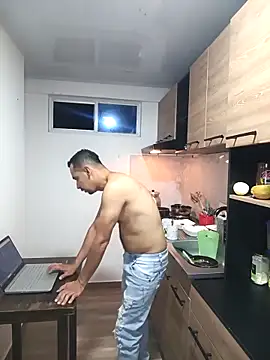 stivenlujan69 online show from 6, 11, 2025