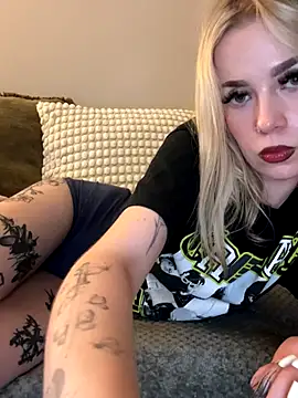 Snapshot of marnemzavar444 chatting on 27, 9, 2025 marnemzavar444 online show from 27, 9, 2025