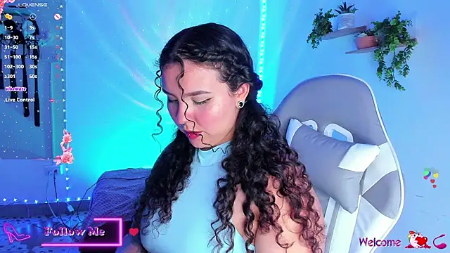 Snapshot of meggan_millerr chatting on 29, 11, 2025 meggan millerr online show from 29, 11, 2025