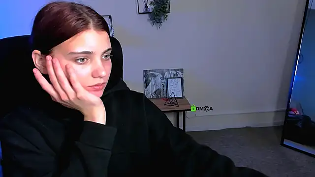 evelyn muse online show from 13, 9, 2025