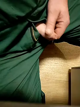 Snapshot of fickfreund019 chatting on 30, 10, 2025 fickfreund019 online show from 30, 10, 2025