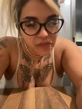 Princess-Jasmine07 online show from 15, 4, 2026