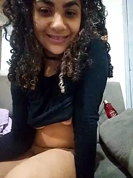 Snapshot of Camilla-23y chatting on 20, 10, 2025 Camilla-23y online show from 20, 10, 2025