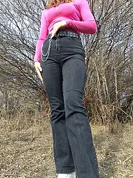 Snapshot of YOOUR_EVAA chatting on 24, 10, 2025 YOOUR EVAA online show from 24, 10, 2025