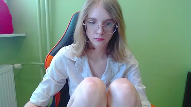 Snapshot of juicyPenny chatting on 26, 3, 2026 juicyPenny online show from 26, 3, 2026