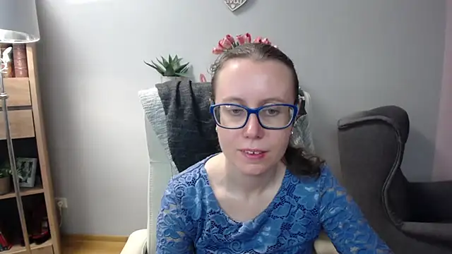 Snapshot of sweetxLizzy chatting on 15, 4, 2026 sweetxLizzy online show from 15, 4, 2026