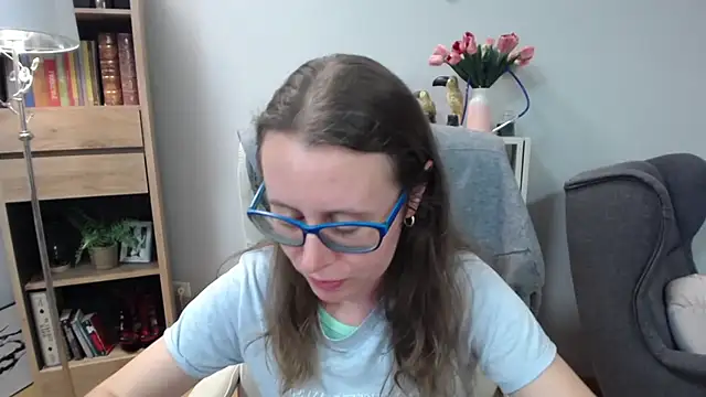 Snapshot of sweetxLizzy chatting on 25, 5, 2026 sweetxLizzy online show from 25, 5, 2026