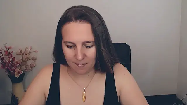 Snapshot of Darklure_ chatting on 16, 9, 2025 Darklure  online show from 16, 9, 2025