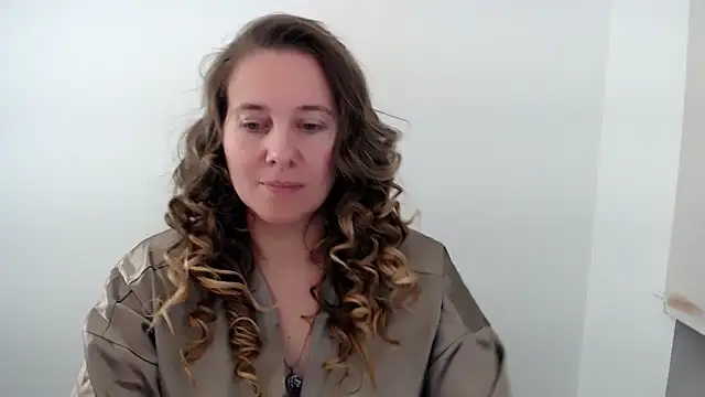 Snapshot of Darklure_ chatting on 4, 10, 2025 Darklure  online show from 4, 10, 2025