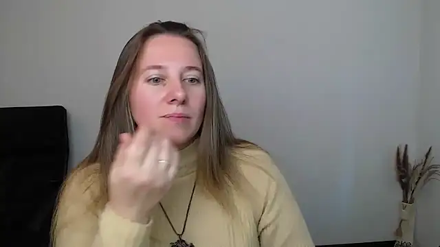 Snapshot of Darklure_ chatting on 21, 10, 2025 Darklure  online show from 21, 10, 2025