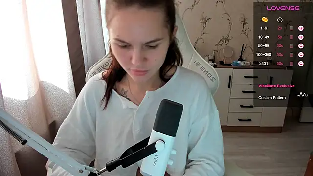 yourdreamm  online show from 10, 9, 2025