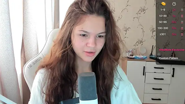 yourdreamm  online show from 15, 9, 2025