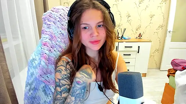 yourdreamm  online show from 19, 10, 2025