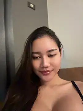 Snapshot of cherrycuteasian chatting on 3, 7, 2026 cherrycuteasian online show from 3, 7, 2026