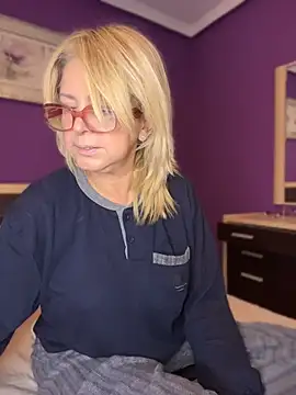 milfevapeccato online show from 15, 5, 2026