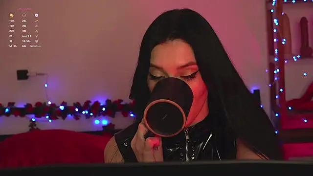 Olivia Faye online show from 30, 4, 2026