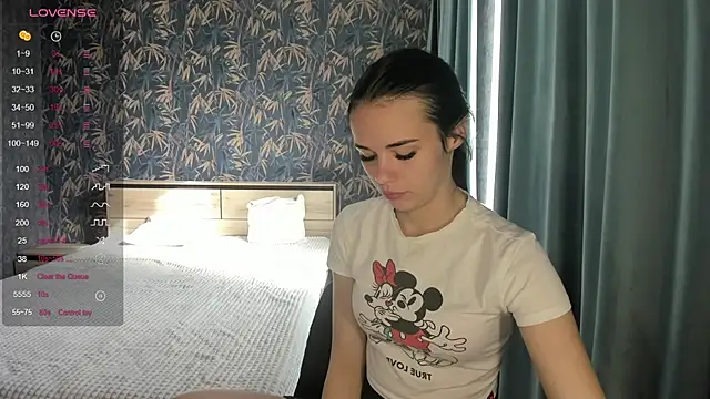 Snapshot of Kseni_a chatting on 4, 10, 2025 Kseni a online show from 4, 10, 2025