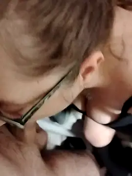 sarasmile333 online show from 8, 9, 2025