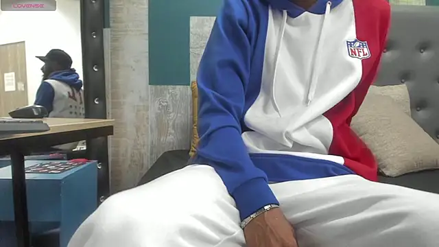 Snapshot of Damian_Shakur chatting on 26, 10, 2025 Damian Shakur online show from 26, 10, 2025