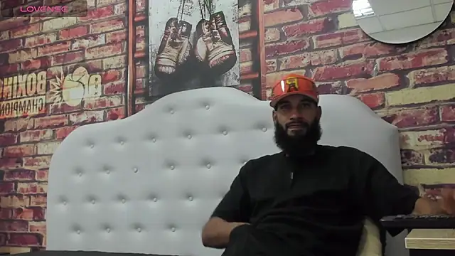 Snapshot of Damian_Shakur chatting on 29, 11, 2025 Damian Shakur online show from 29, 11, 2025