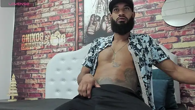 Snapshot of Damian_Shakur chatting on 2, 12, 2025 Damian Shakur online show from 2, 12, 2025