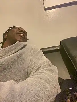 MosesWorld33 online show from 5, 10, 2025