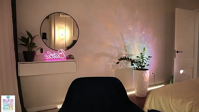 Katherinepinke online show from 27, 2, 2026