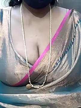 Snapshot of shobini chatting on 17, 11, 2025 shobini online show from 17, 11, 2025