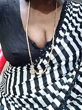 Snapshot of shobini chatting on 24, 11, 2025 shobini online show from 24, 11, 2025