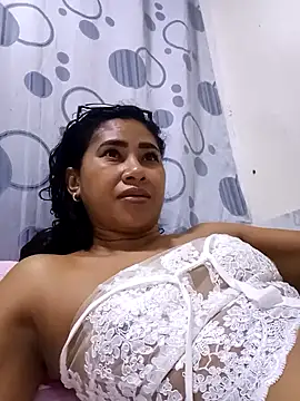 Snapshot of PERLA_BLACK_ chatting on 13, 10, 2025 PERLA BLACK online show from 13, 10, 2025