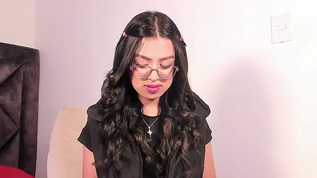 Snapshot of SamanthaRivas_ chatting on 12, 9, 2025 SamanthaRivas  online show from 12, 9, 2025