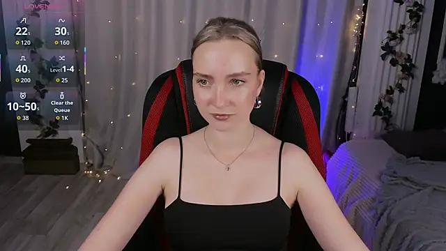 Snapshot of EllaBloom chatting on 24, 9, 2025 EllaBloom online show from 24, 9, 2025