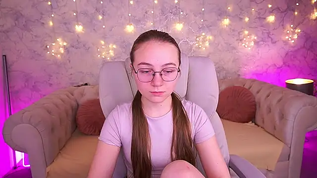 ArrinaWairr online show from 4, 3, 2026