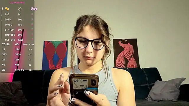 TrixiBell online show from 3, 10, 2025