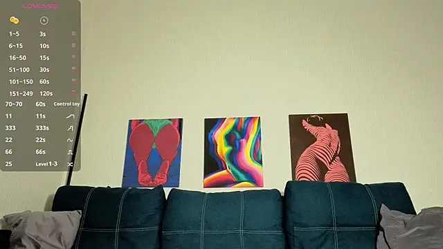 TrixiBell online show from 3, 12, 2025