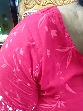 Snapshot of Sofia-0 chatting on 18, 10, 2025 Sofia-0 online show from 18, 10, 2025