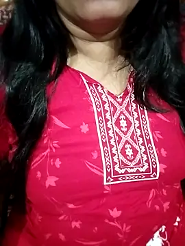 Snapshot of Sofia-0 chatting on 29, 10, 2025 Sofia-0 online show from 29, 10, 2025