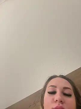 Snapshot of NellyExtraa chatting on 6, 3, 2026 NellyExtraa online show from 6, 3, 2026