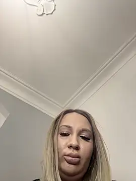 Snapshot of NellyExtraa chatting on 7, 4, 2026 NellyExtraa online show from 7, 4, 2026