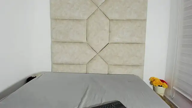 Rosse Evans 3 online show from 22, 9, 2025