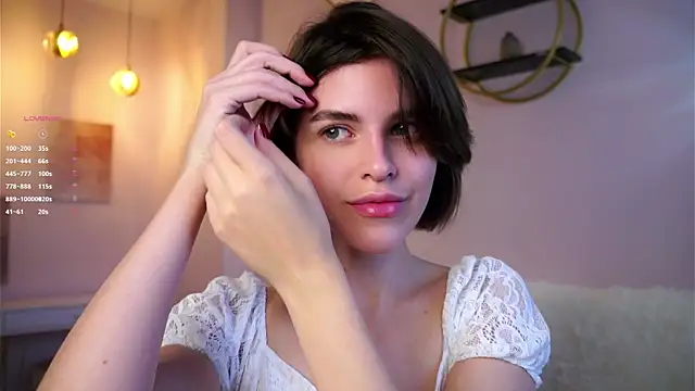 Snapshot of EleneButton chatting on 27, 9, 2025 EleneButton online show from 27, 9, 2025