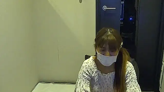 Snapshot of SAKI_saki_01 chatting on 21, 10, 2025 SAKI saki 01 online show from 21, 10, 2025