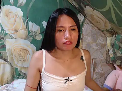 UrKitty lover18 online show from 18, 5, 2026