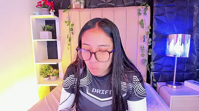 Snapshot of Bonnali_lune chatting on 7, 2, 2026 Bonnali lune online show from 7, 2, 2026