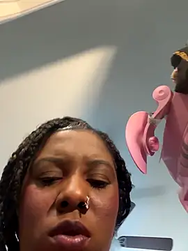 MsSuperWettt online show from 10, 9, 2025