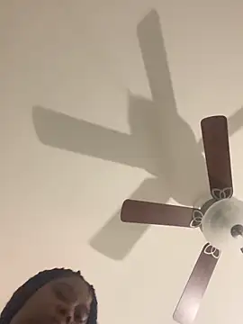 MsSuperWettt online show from 9, 10, 2025