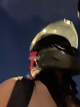 JuanitaMore01 online show from 25, 4, 2026