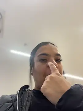 JuanitaMore01 online show from 30, 4, 2026