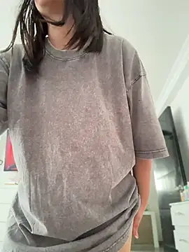JuanitaMore01 online show from 10, 5, 2026