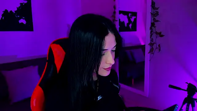 ZoeValencia1 online show from 6, 3, 2026